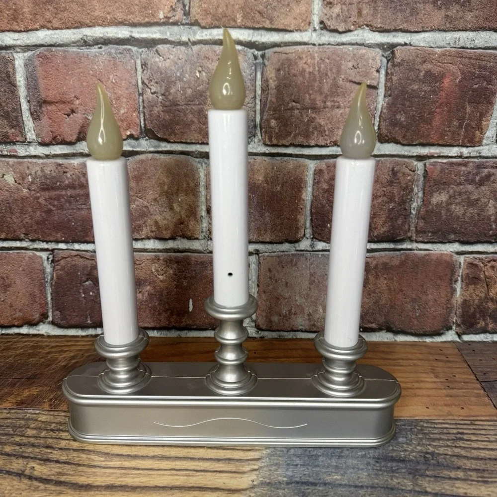 Carlon 3 Light Candle Silver Window Battery Flicker Triple Candelabra- READ